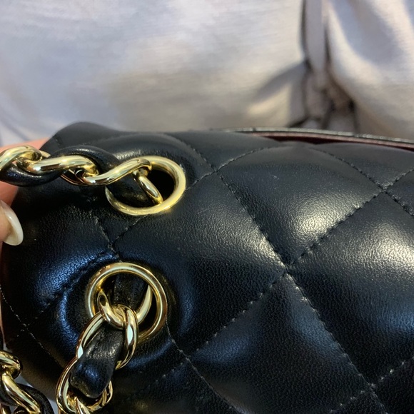 SOLD !!Authentic EUC CHANEL Medium Classic - Picture 4 of 8
